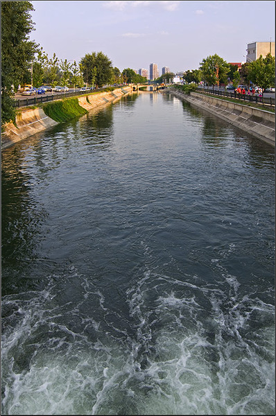 serbanvornicu_pesplaispreopera_03