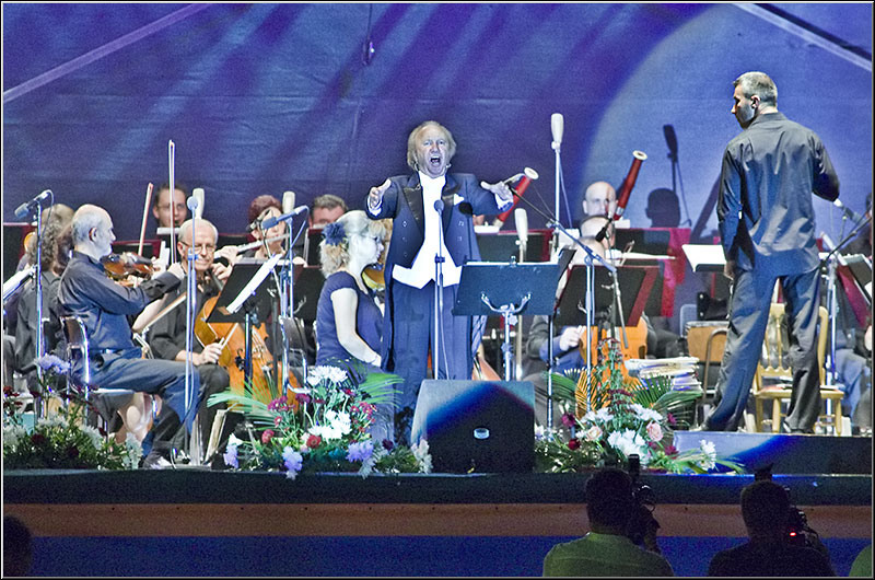 serbanvornicu_pesplaispreopera_29