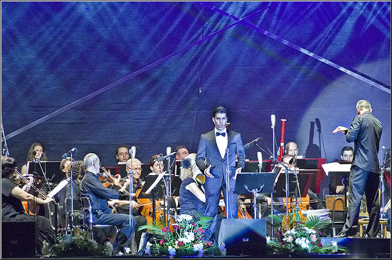 serbanvornicu_pesplaispreopera_30