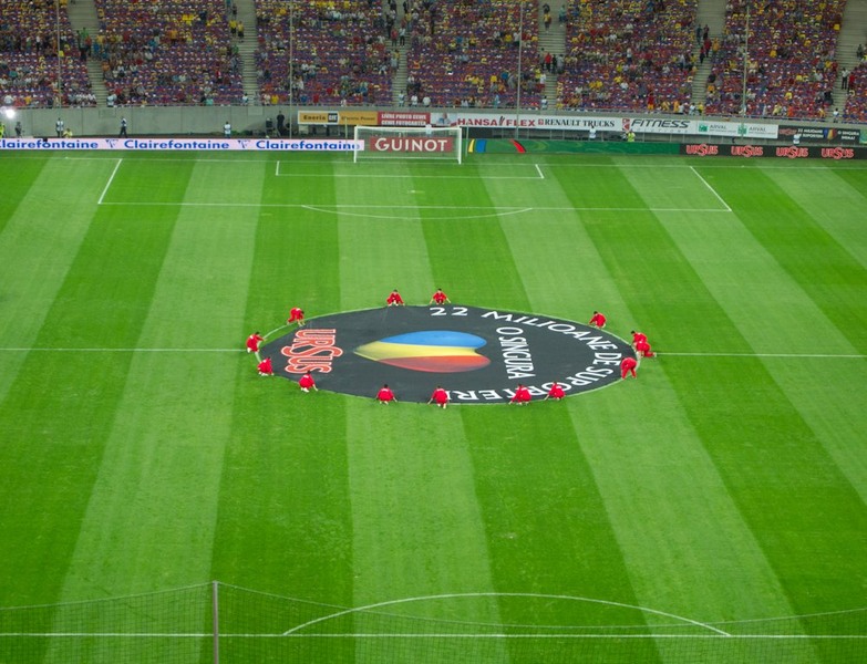 332334_244820898888955_100000831410649_625728_1022063564_o