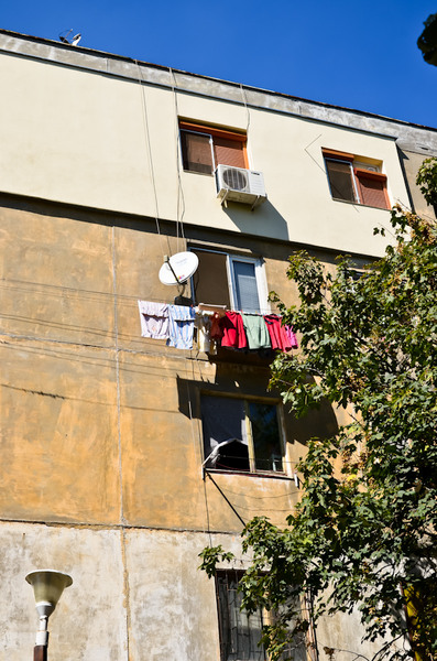 omul-sfinteste-locul-2