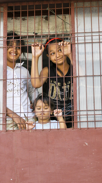 Arestatii la domiciliu