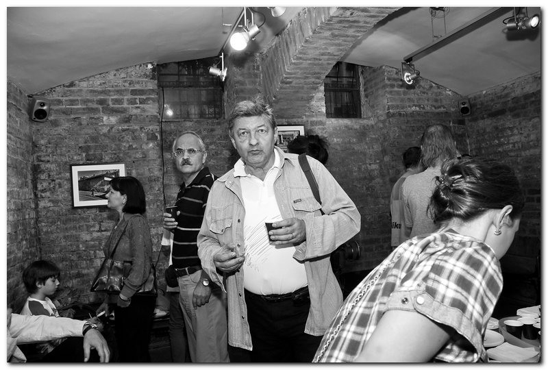 carturesti-alb-si-negru_006