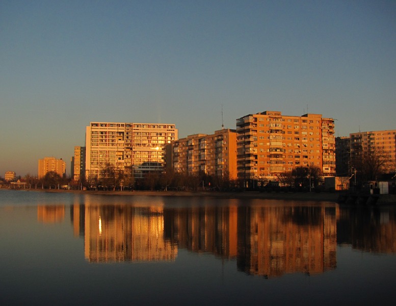 Soarele a iesit pe Soseaua Colentina