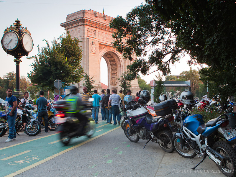 miercuri-la-arcul-de-triumf