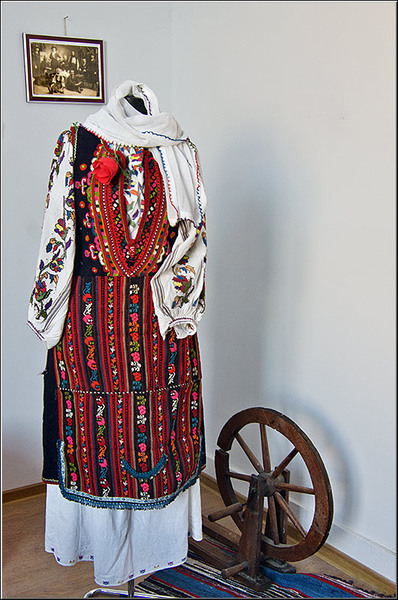 serbanvornicu_pastelecailor2012_02