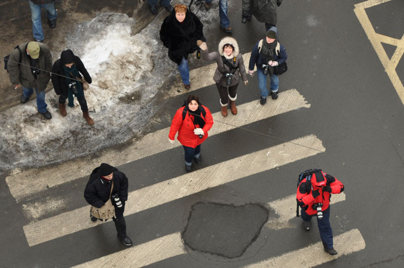 de-sus-2-de-dragos-oproiu