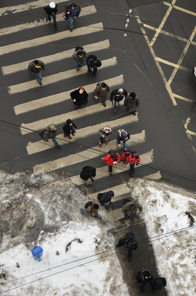 de-sus-3-de-dragos-oproiu