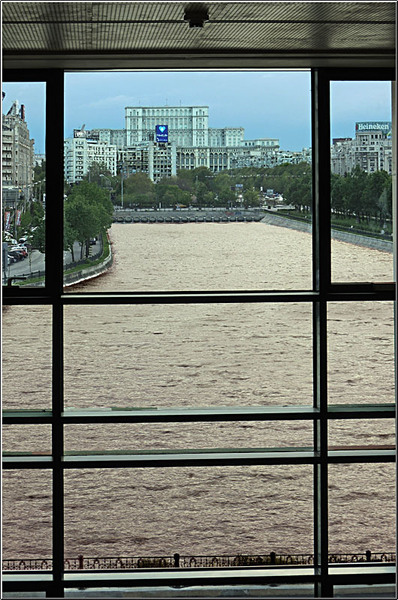 serbanvornicu_bibliotecanationalaseara_11