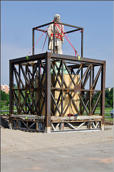 serbanvornicu_statui_01