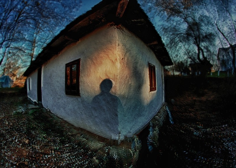 lucian_olteanu_me-and-the-old-house