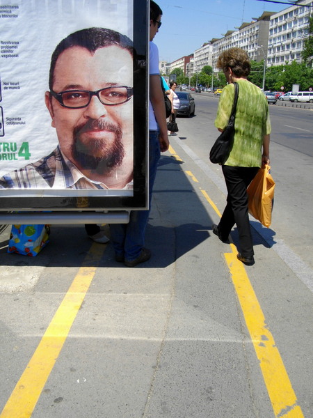 Piedone eu pe unde trec cu bicicleta?