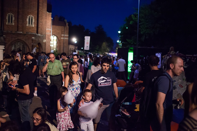27-street-delivery-2012-photo-by-ciprian-dumitrescu