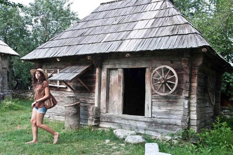 hobita_casa-brancusi-1