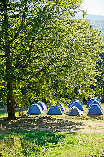 Tabara de corturi a arheologilor din Sarmizegetuza Regia