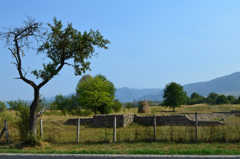 574570_338059449620867_298376476_n