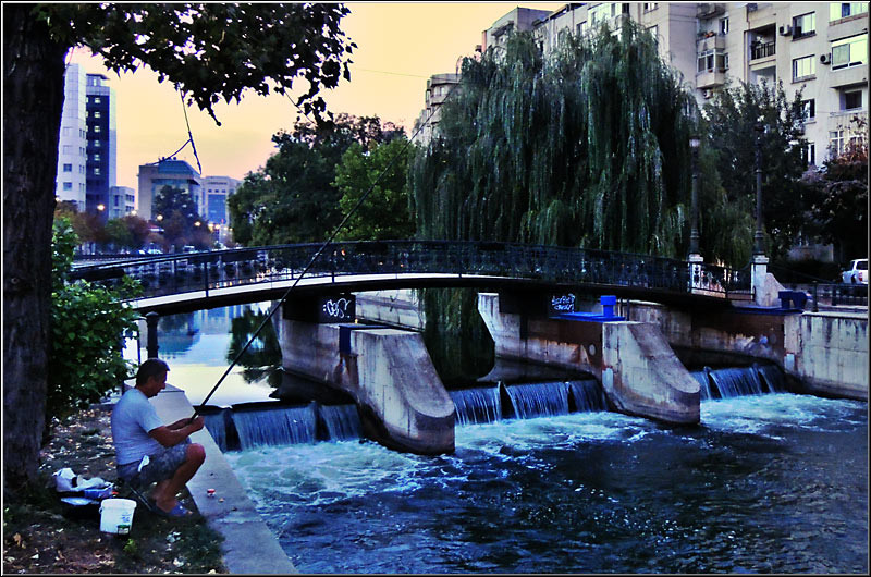 serbanvornicu_noaptea-n_bucuresti_10