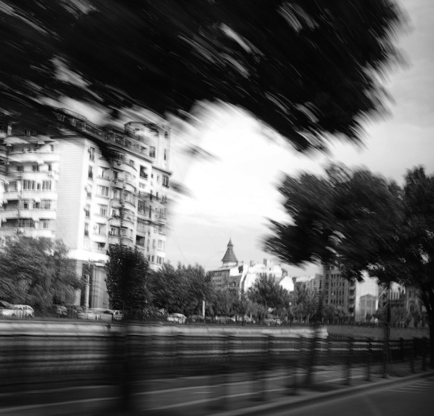 2-splaiul-gandurilor-zomm-sigma-28-200-252zxc