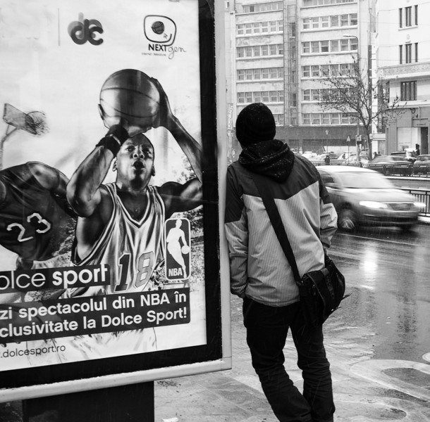 1-orasul-prin-afise-dulce-viata-2