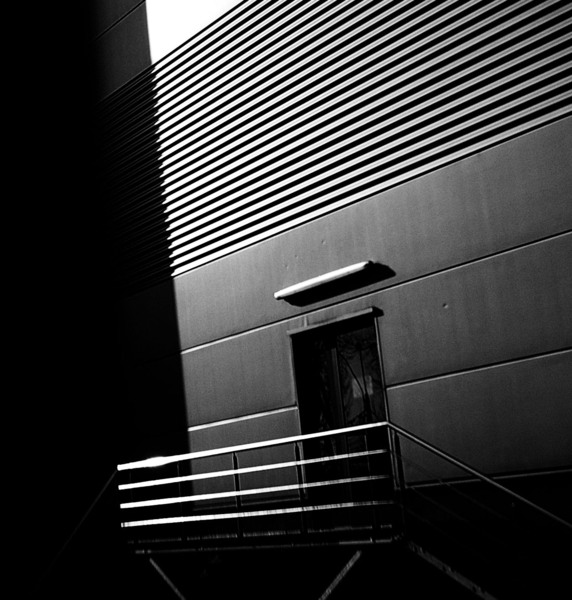 2-spatii-fara-legi-tainikdfg