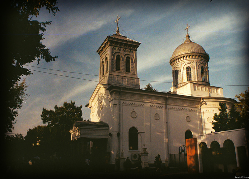 Zenit si obiectiv de 28mm