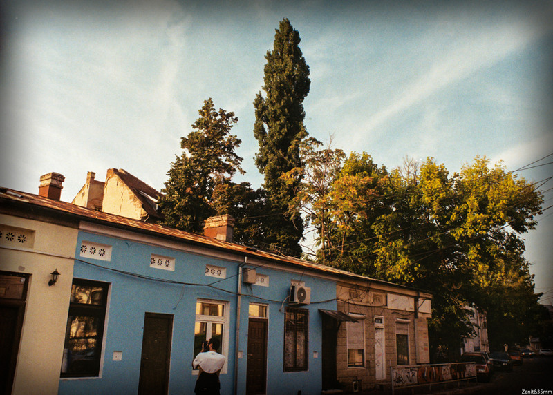 Zenit si obiectiv de 28mm