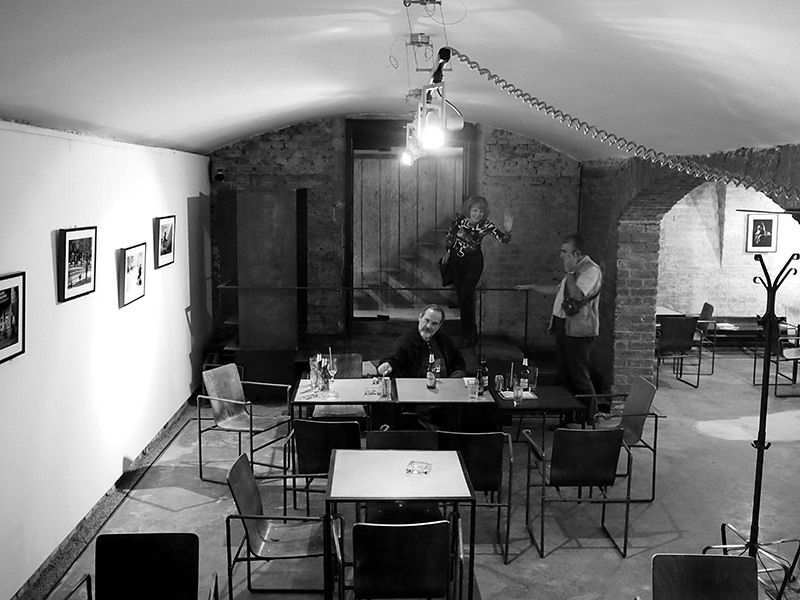 alb-negru-2012-ab-05