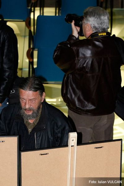 iulian_vulcan_wwwtablouriunicatro_12