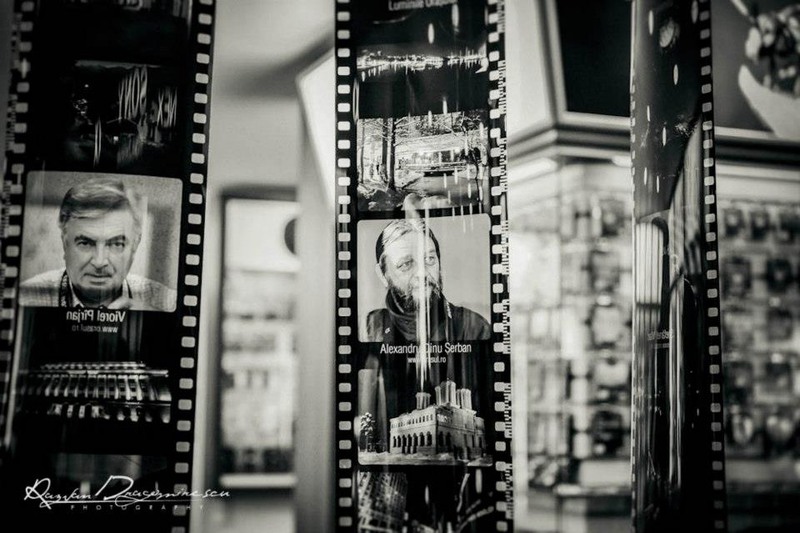 154967_459996887368827_1132838843_n