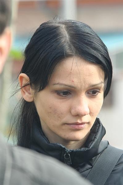 dana-vaja-de-roberto-iosupescu_02