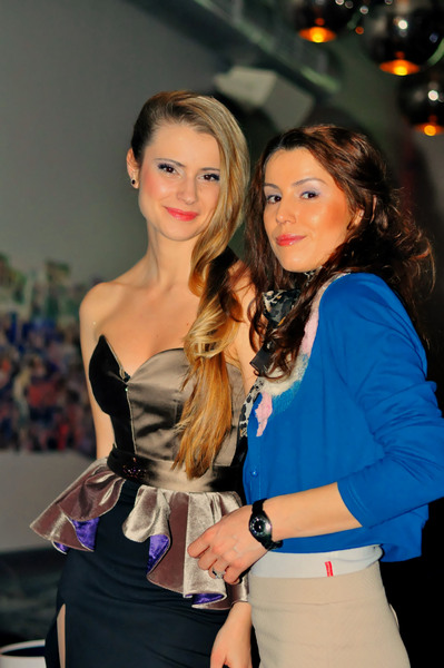 model vs make-up artist