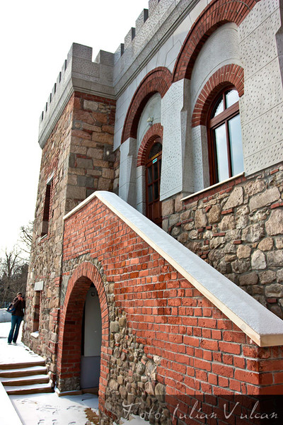 castelul_tepes_iulian_vulcan_wwwtablouriunicatro_08