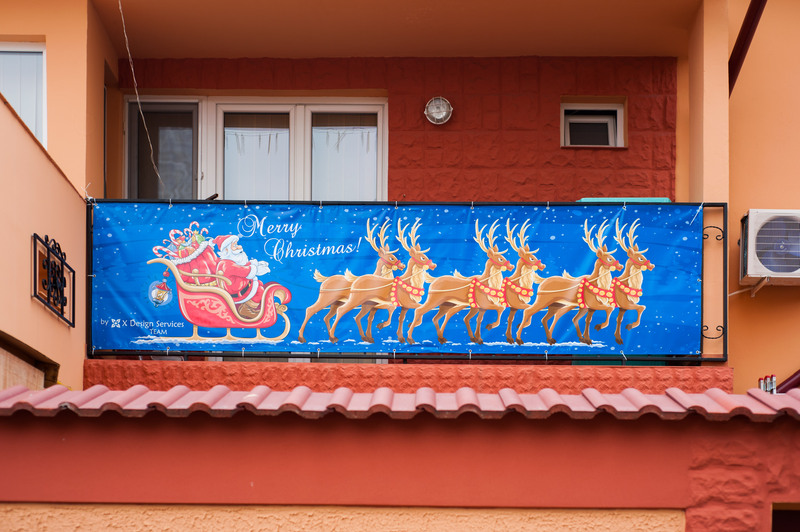 Moş Crăciun S.R.L.