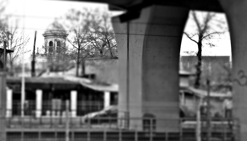 biserica-turla-de-sub-pod-an