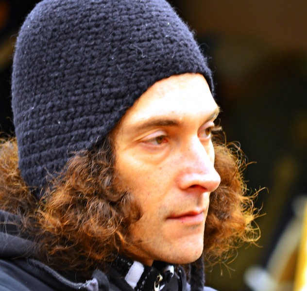 portret-cu-caciula-tricotata