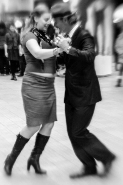 541481_418301671596644_1134993165_n