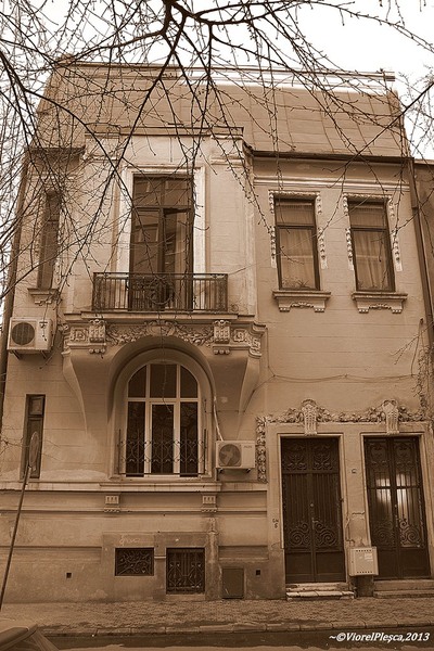 DECORATIUNI TEHNO-BOX