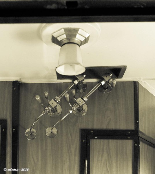 57993_4747759540441_1158437916_n