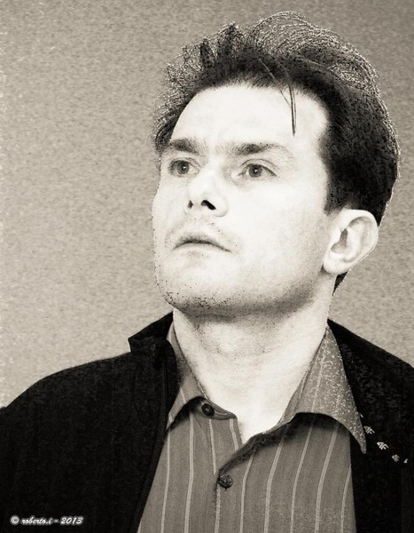 557875_554139797939981_920553911_n