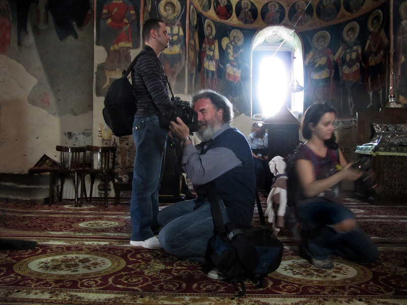 un-fel-de-treime-a-fotografilor