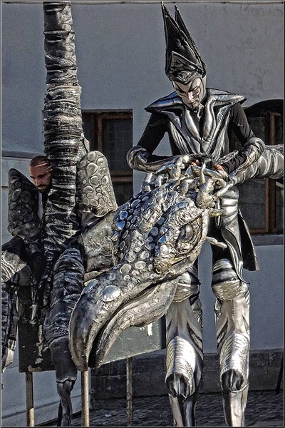 dinozauri_serban_vornicu_01