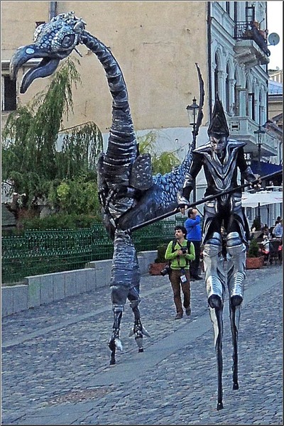 dinozauri_serban_vornicu_04