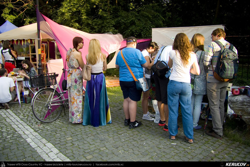 kerucov_2013_street_delivery_bucuresti_14