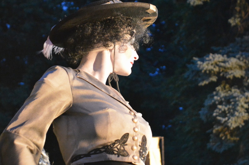 Umbre pe Calea Victoriei