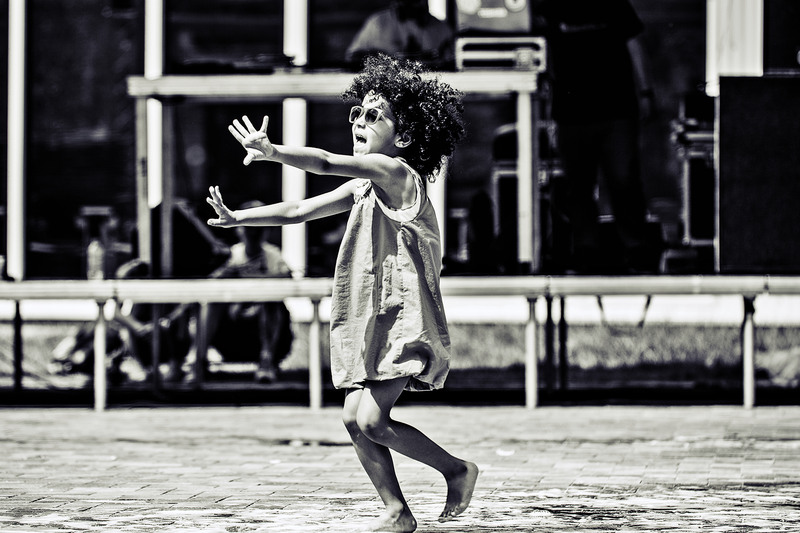 monica-marcov-street-delivery-2