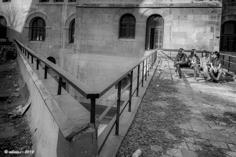 734881_502837766403518_1851460846_n