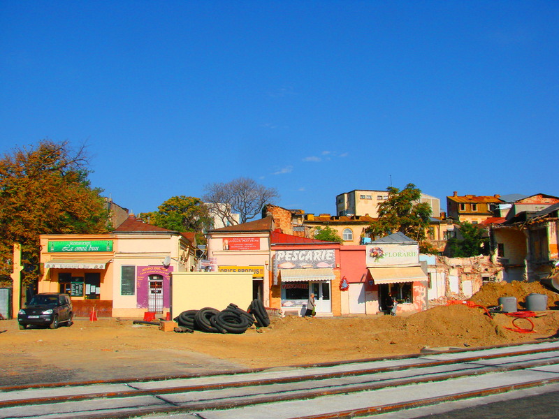 dsc07482a_la-om-bun_pescarie_florarie