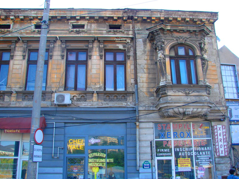 dsc07495a_cladire-de-pe-buzesti