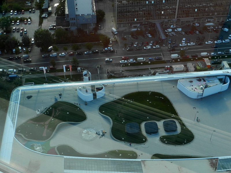 Pe acoperis la Promenada