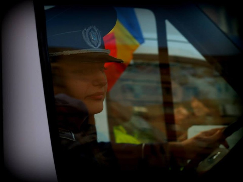 576669_698672676817453_1069642863_n